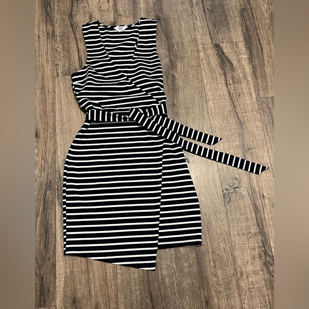 Jack by Bc Dakota navy white stripe wrap dress -quality jersey knit size M